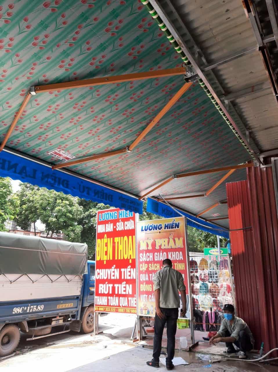 Bạt che nắng quay tay