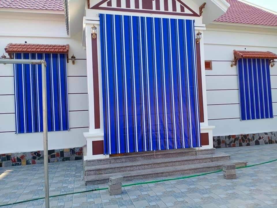 Bạt che nắng tự cuốn