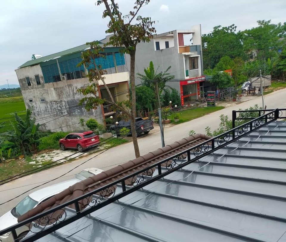 Bạt xếp che mưa