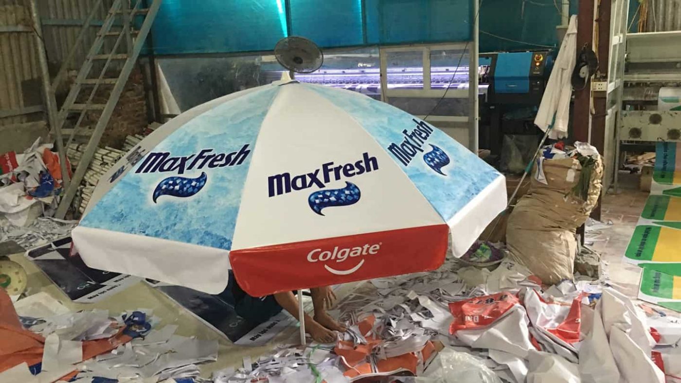 Dù quảng cáo 2m7