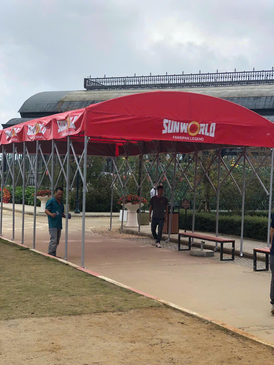 Nhà bạt di động