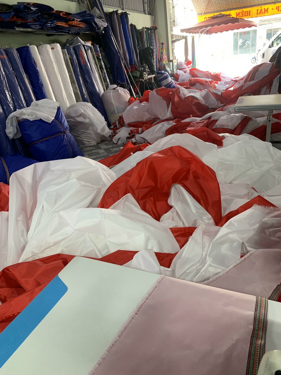 Xưởng may dù bạt sự kiện