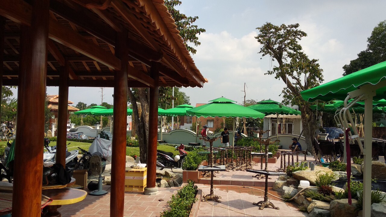 Ô dù che nắng mưa ngoài trời giá rẻ